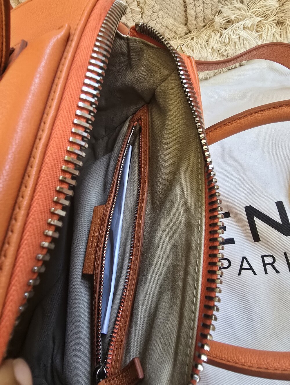 Givenchy Orange  Antigona Shoulder Bag  Goatskin Leather. - Picture 12 of 16